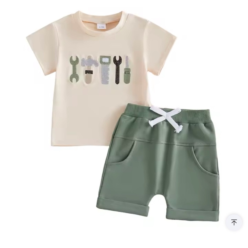 New toddler boy’s “Tool Print” outfit 12-18 months
